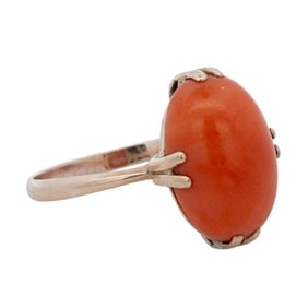 18k Gold and Coral Oval Ring