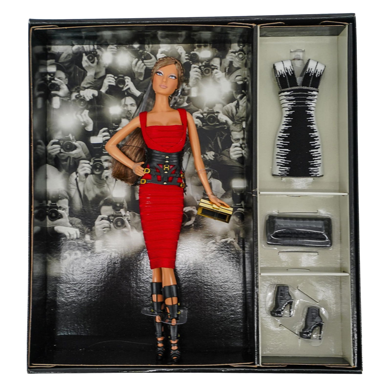 Herve Leger by Max Azria Gold Label Barbie (1 of 8)