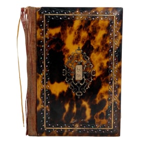 Tortoise Hued Aide-Memoire with Gilt Silver Inlay