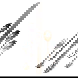 (5 Pc) Tiffany & Co. Peretti Sterling Silver Flatware Grouping: (5 Pc) Tiffany & Co. Peretti Sterling Silver Flatware Grouping20th Century, USA(5 Pc) Tiffany & Co. Peretti Sterling Silver Flatware Grouping. Includes:(1 Pc) Peretti for Tiffany & Co. sterling silver