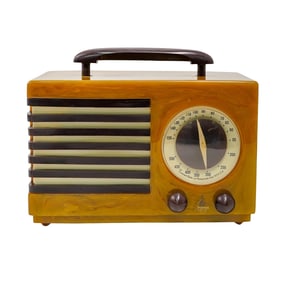 Art Deco Emerson Model 400 Aristocrat Radio