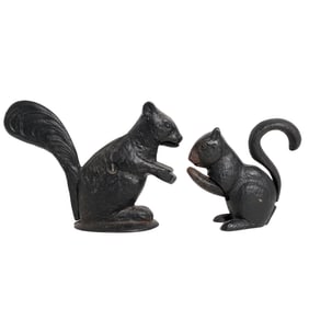 (2 Pcs) Vintage Cast Metal Squirrel Nut Crackers