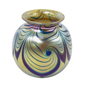 Steven V. Correia Art Glass Vase