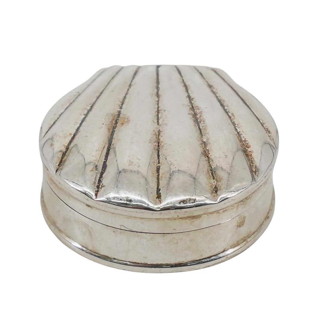 Sterling Silver Sea Shell Pill Box (1 of 6)