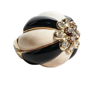 Chunky 18k Gold, Diamond and Onyx Ring