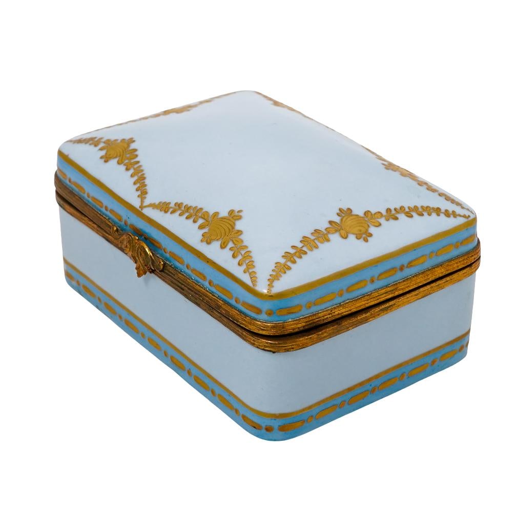 Vintage Porcelain de Paris Gilded Blue Box (1 of 7)