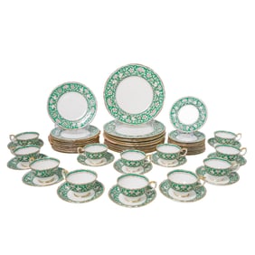 (59 pcs) Crown Staffordshire "Ellesmere Green" Bone China Set