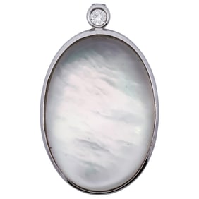 Ivanka Trump 18k White gold and Mother of Pearl Pendant
