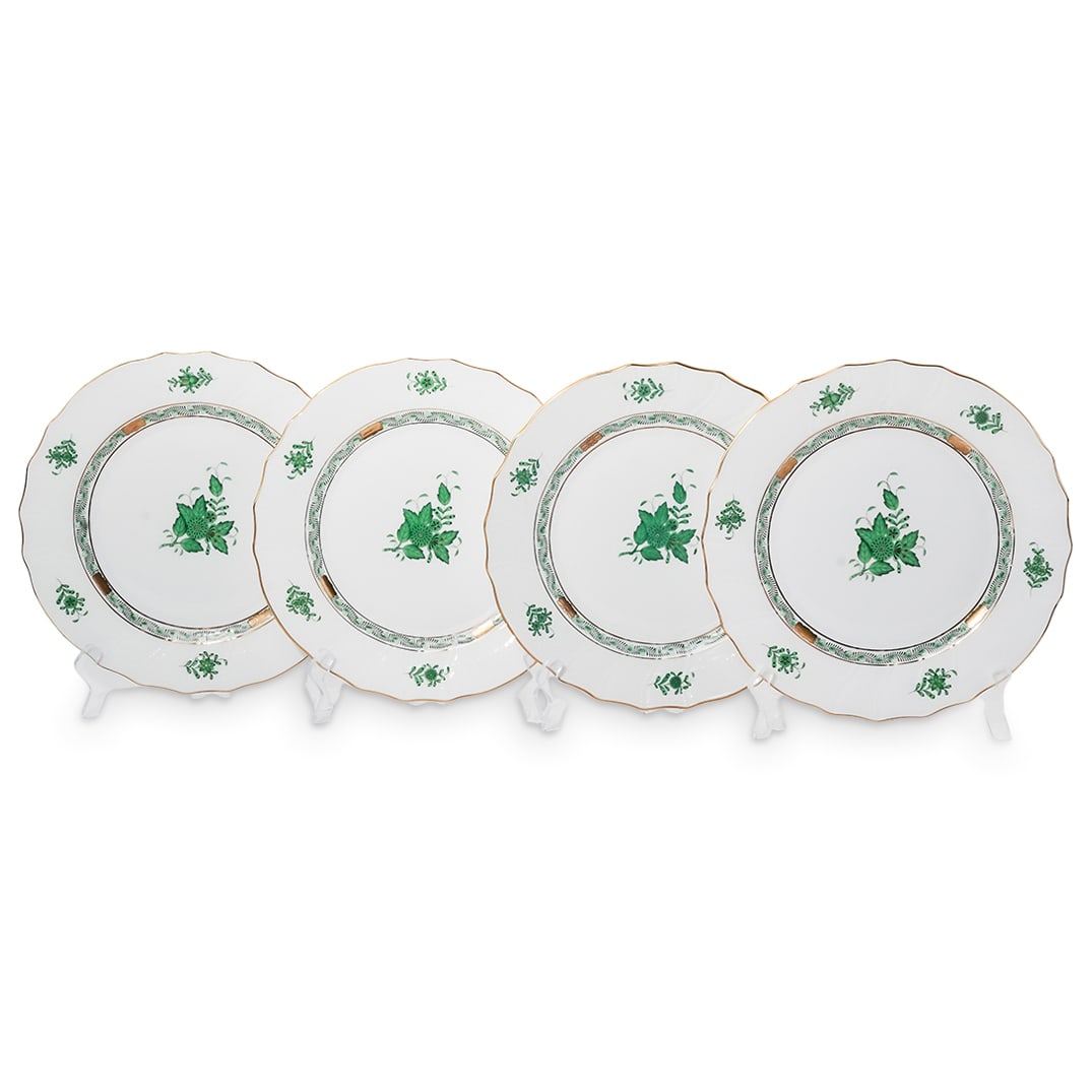 (4 Pc) Herend "Chinese Green Bouquet" Dinner Plates Set: (4 Pc) Herend "Chinese Green Bouquet" Dinner Plates Set20th Century, Hungary.(4 Pc) Herend "Chinese Green Bouquet" Dinner Plates Set. In the "Chinese Green Bouquet" pattern, in white glazed porcelain