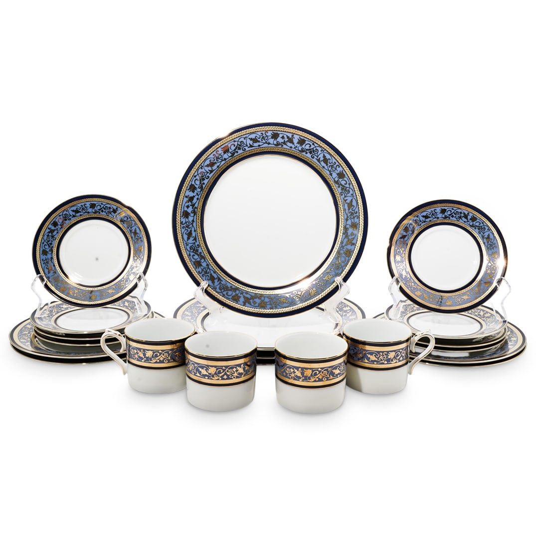 Sri Lanka Porcelain Gilded Muirfield "Legacy" Set: Sri Lanka Porcelain Gilded Muirfield "Legacy" SetSri Lanka, 20th Century.Sri Lanka Porcelain Gilded Muirfield partial set in the "Legacy" patern. Inlcudes:(4 Pc) Four dinner plates.(4 Pc) Four dessert