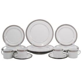 (20 Pc) Wallace Porcelain "Pantheon Platinum" Dinnerware Set