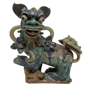 Chinese Qing Dynasty Sancai Glazed Stoneware Foo Dog Statue