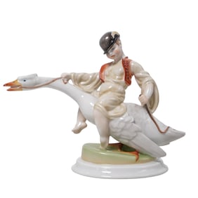 Herend Hand Painted Porcelain "Ludas Matyi" Figure