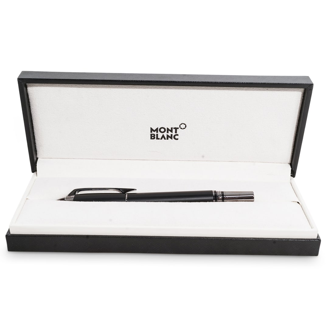 Vintage Montblanc Starwalker Resin Ultra Black Fountain Pen: Vintage Montblanc Starwalker Resin Ultra Black Fountain Pen20th Century, Germany.Vintage Montblanc Starwalker Resin Ultra Black Fountain Pen. Model number: MB.126339. With original case. With the pate