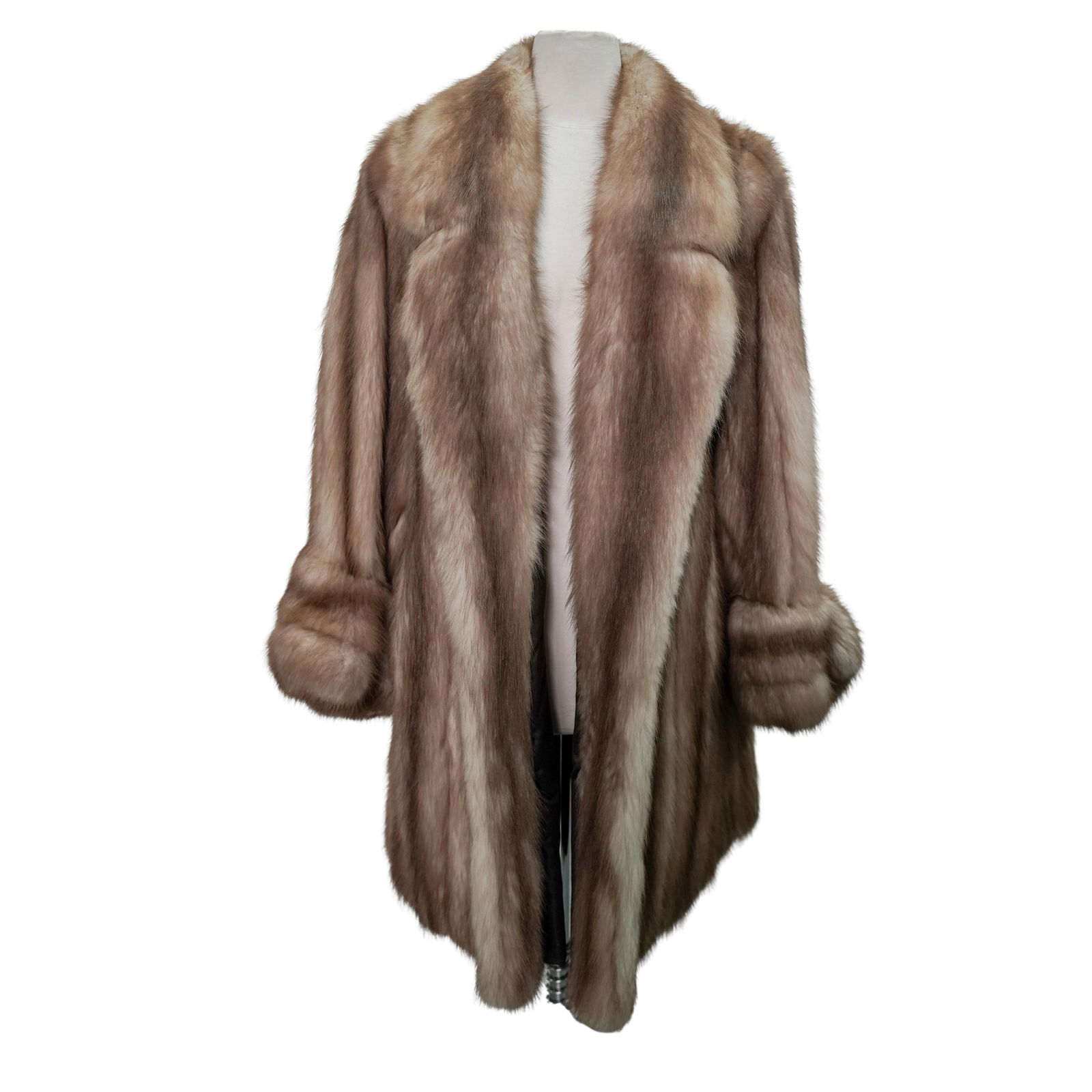 Vintage Designer Bill Blass Fur Coat: Vintage Designer Bill Blass Fur Coat20th Century, American.Vintage Bill Blass fur coat, features a golden beige base with dark brown streaks running vertically throughout. It has a generous cut, short