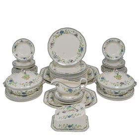 (64 Pc) English Copeland Spode "Koro" Porcelain Dinnerware Set