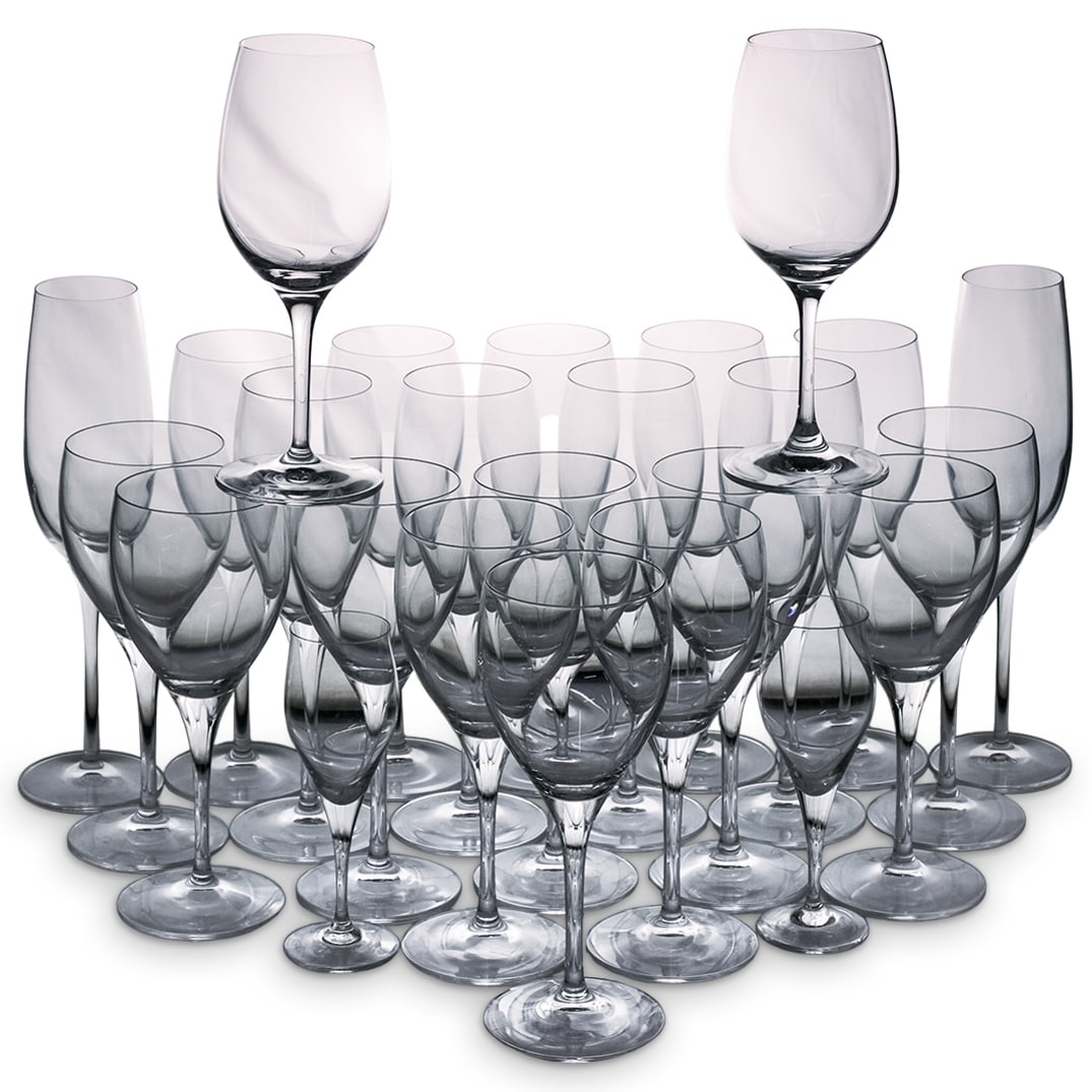 (25 pcs) Villeroy & Boch, Tiffany, Reidel Crystal Glassware: (25 pcs) Villeroy & Boch, Tiffany, Reidel Crystal Glassware 20th century, German A set of twenty-five Villeroy & Boch (French/German, established 1836), Tiffany and Co (established 1837, American) and
