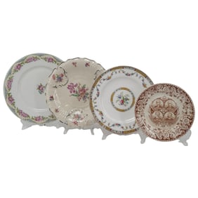 (4 pcs) Assorted Porcelain Decorative Plates