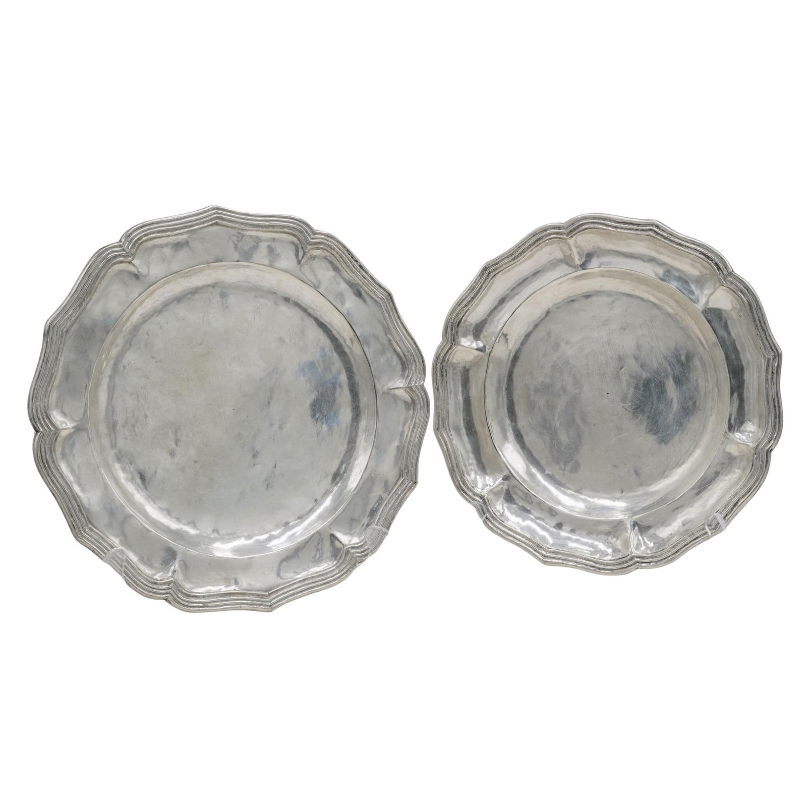 Pair of Spanish Colonial Heavy Silver Dishes, Plates (1 of 5)