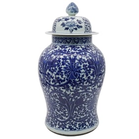 Large Chinese Export Blue & White Porcelain Scrolling Lotus Jar
