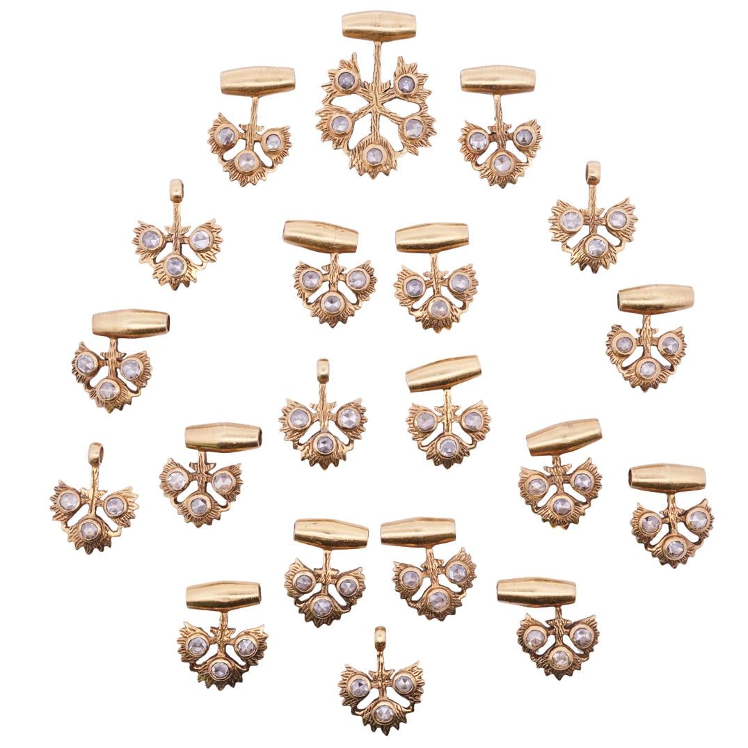 A Rare & Unusal Indian Mogul Gold & Diamond Necklace