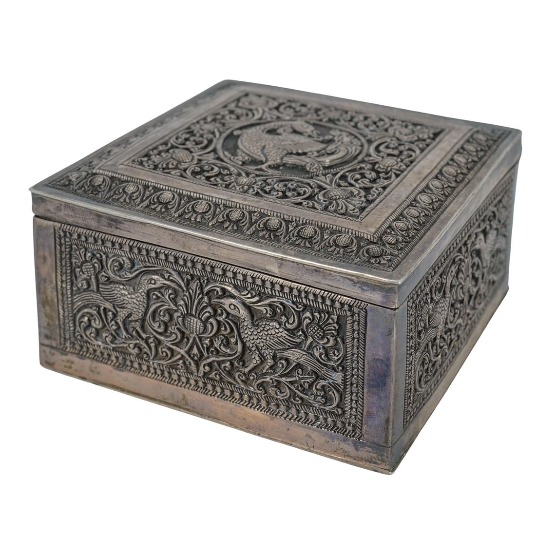 Sri Lanka Square Silver Box Fine Relief Work Birds & Vine (1 of 11)