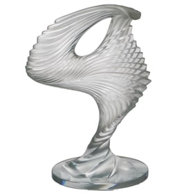 Lalique "Moyen Modele Trophy" Crystal Sculpture