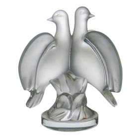 Lalique Crystal "Ariane Doves" Figurine
