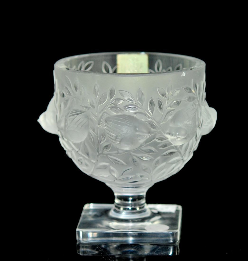 Lalique frosted crystal "Elizabeth" bird vase Apr 17, 2013 Akiba