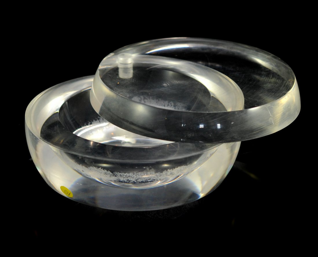 Vintage "Fran.co" Italian lucite lidded bowl: DESCRIPTION: Vintage "Fran.co" Italian lucite lidded bowl. Large lucite bowl with thick walls and base. Features a thick lid with pivots on it's axis. Simple yet elegant design. Original "Fran.co made