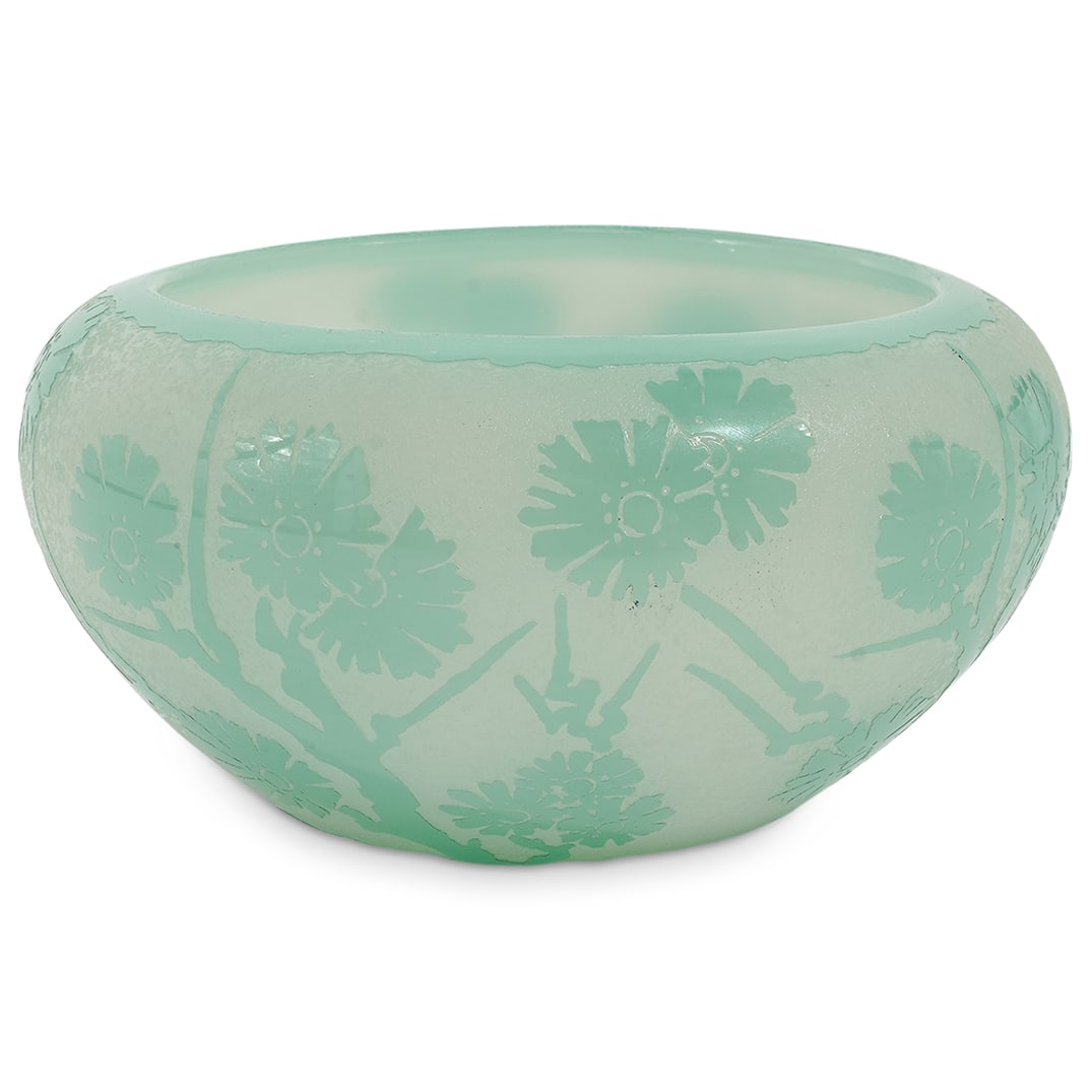 Steuben "RFR III" Signed Floral Green Jade Cut Back to Alabaster Glass Bowl: Steuben "RFR III" Signed Floral Green Jade Cut Back to Alabaster Glass Bowl20th c., USASteuben glass bowl made with with a Green Jade outer layer acid-etched with a floral design to reveal the texture