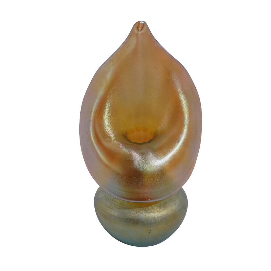 Steuben Glass Gold "Aurene" Lily Vase: Steuben Glass Gold "Aurene" Lily Vase20th century, AmericanSteuben gold "Aurene" iridescent lily vase. Marked by etching on base "Aurene 152".Reference:Shape: 152Form: VasePrimary color: Gold "Aurene"