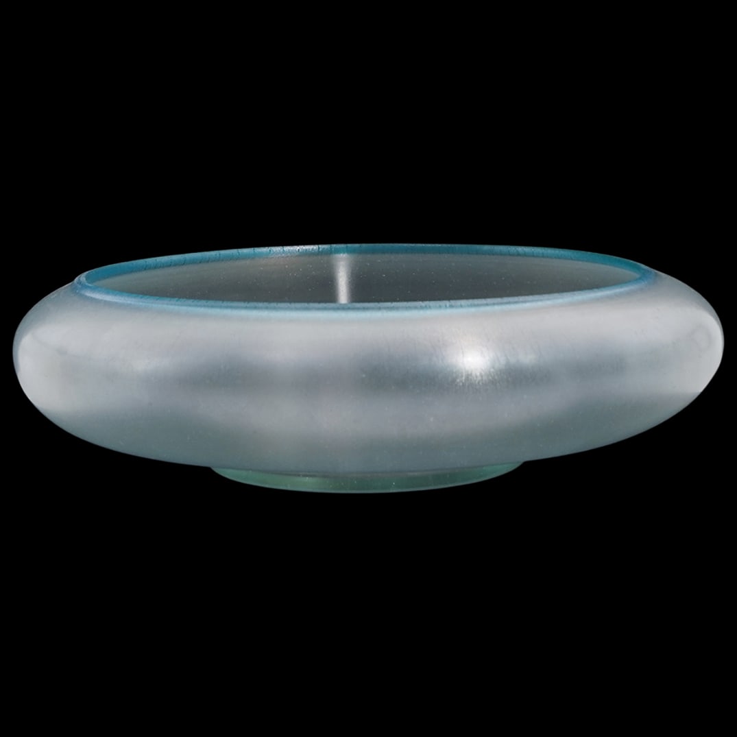 Steuben Glass Cyprian Bowl with Celeste Blue Rim (1 of 5)