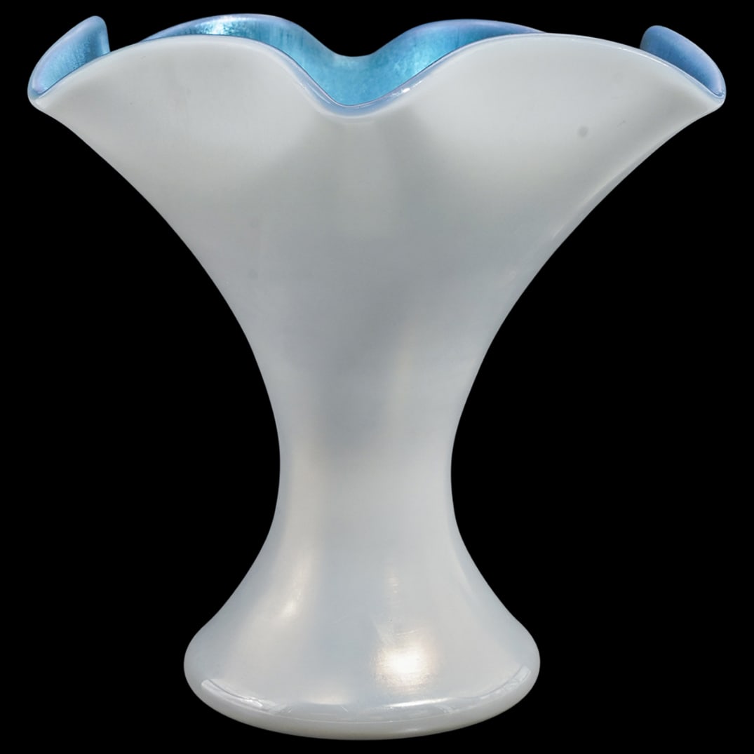 Steuben Blue Aurene Calcite Frilled Vase (1 of 4)