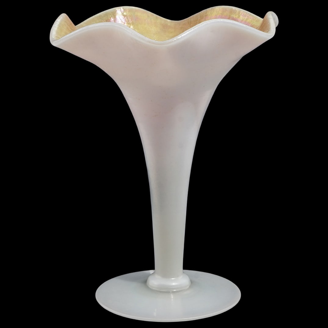 Steuben Gold Aurene Calcite Ruffled Vase (1 of 6)