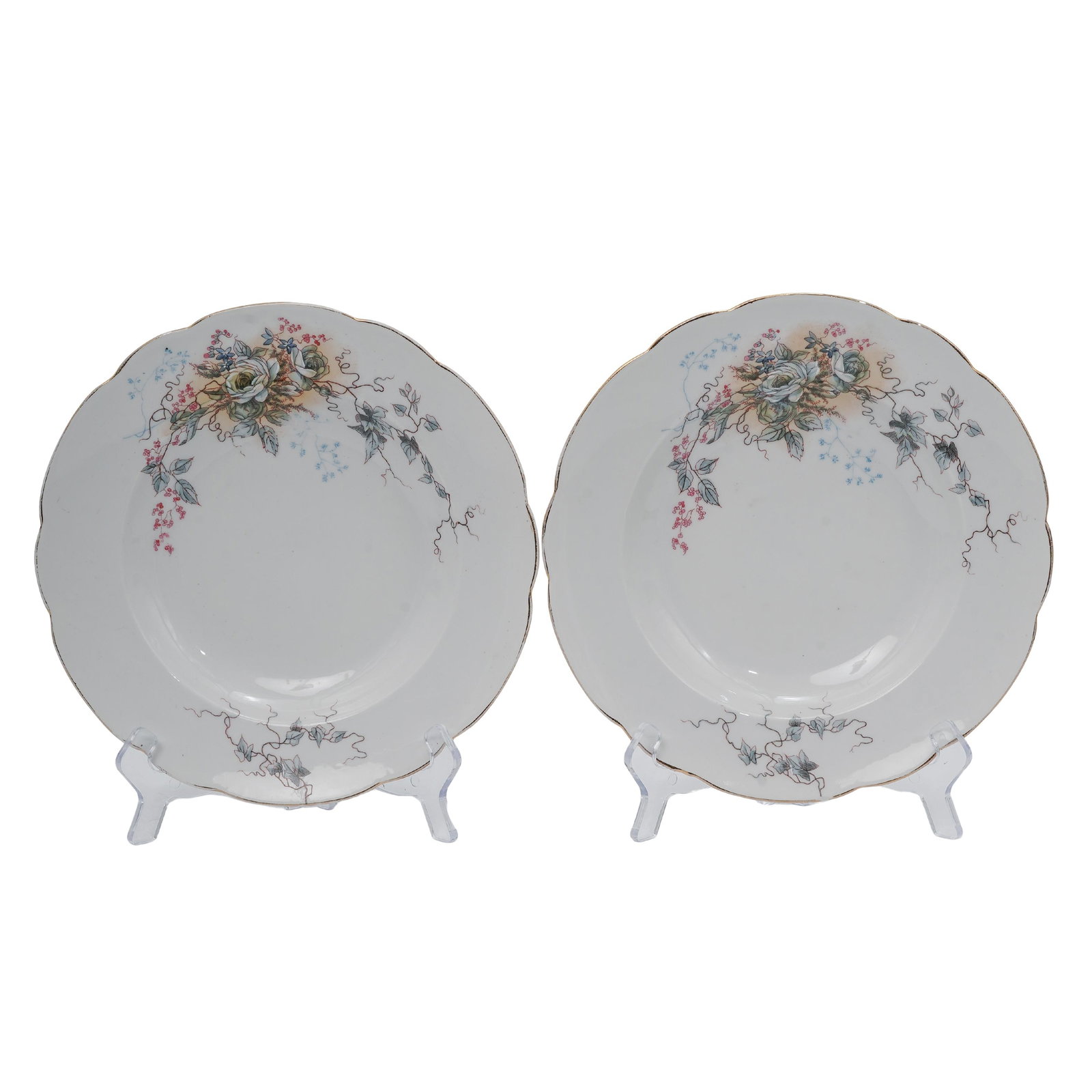 Pair of Russian Kuznetsov Porcelain Hand Painted Floral Plates: Pair of Russian Kuznetsov Porcelain Hand Painted Floral Plates 1891-1917, Russia A pair of white porcelain plates with hand-painted floral motifs by Kuznetsov (established 1832, Russian), and gilt sca