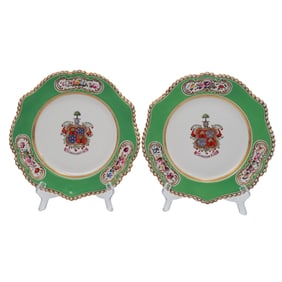 Pair of Chamberlain's Worcester Porcelain Heraldic Plates