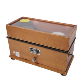 Vintage Henry Troemner apothecary balance scale