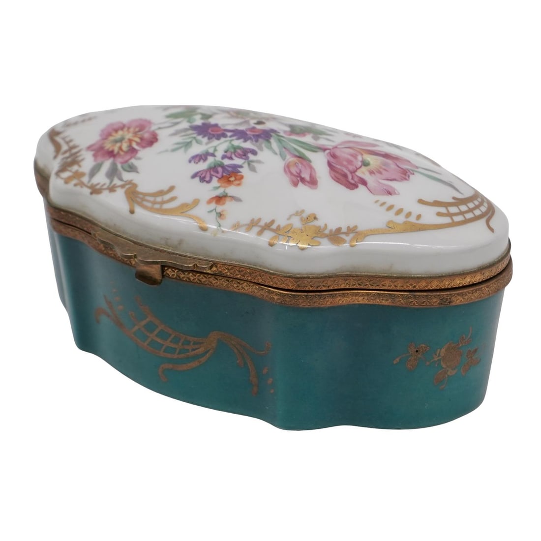 Limoges Gilt Porcelain Floral Jewelry Box: Limoges Gilt Porcelain Floral Jewelry Box 20th century, France French porcelain jewelry box with gilt accents and hand-painted floral motifs. Marked on bottom "pate de Limoges couleuvre France". H 2 3