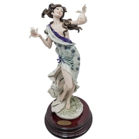 Giuseppe Armani Porcelain"Daphne" Figurine With COA