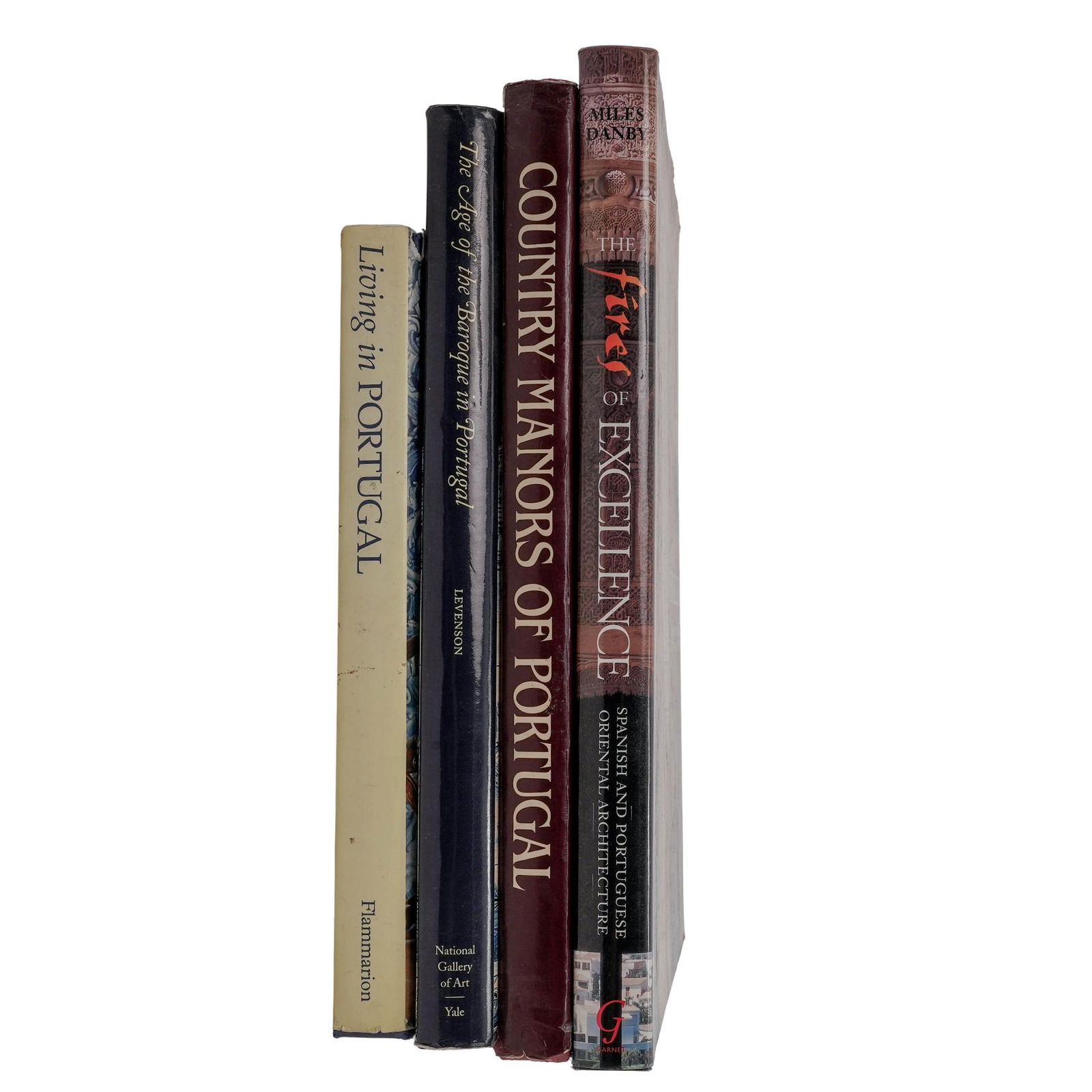 (4 pcs) Assorted Hardcover Volumes on Portuguese Culture, Art, and Design (1 of 9)