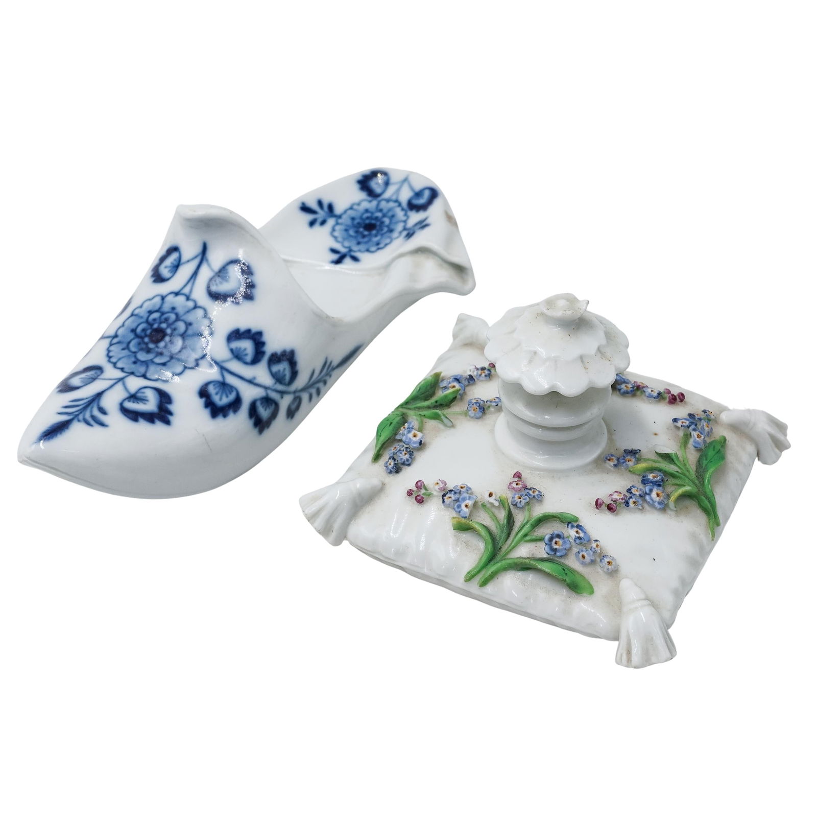 (2 Pc) Meissen Porcelain Pillow Scent Bottle & "Blue onion" Slipper: (2 Pc) Meissen Porcelain Pillow Scent Bottle & "Blue onion" Slipper 20th century, Germany (2 Pc) Meissen Porcelain Pillow Scent Bottle is shaped like a pillow with tassels at all four corners with