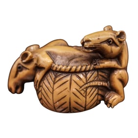 Japanese Signed Carved Bone Rat Netsuke