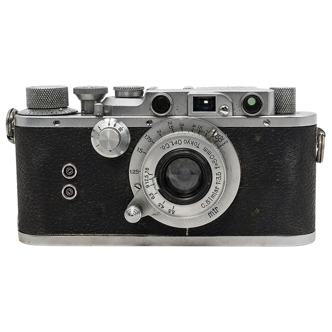 Japanese Leotax No. 28402 Rangefinder Camera With Leather Case (1 of 12)