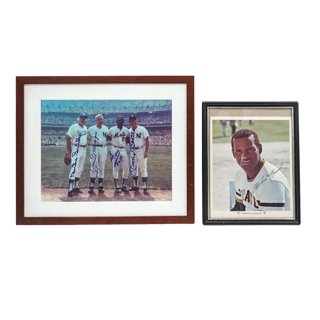 (2 pcs) Signed American Baseball Photographic Prints: (2 pcs) Signed American Baseball Photographic Prints20th century, AmericanA set of two American baseball photographic print memorabilia. Features one photo print-signed by Roberto Clemente and one gro
