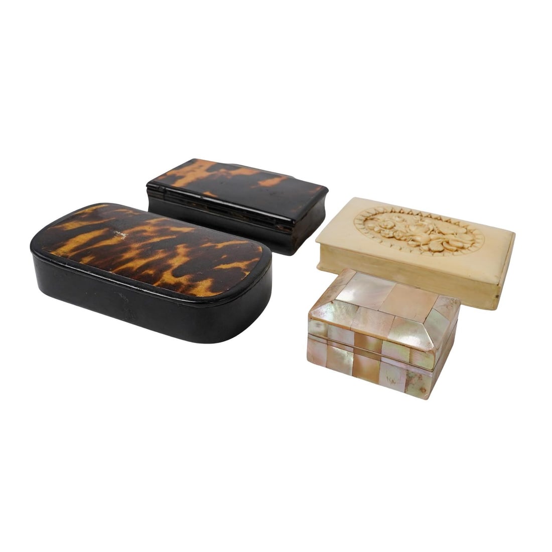 (4 pcs) Antique Bone, Mother of Pearl, and Lacquered Wood Trinket Boxes: (4 pcs) Antique Bone, Mother of Pearl, and Lacquered Wood Trinket BoxesLate 19th-early 20th century, Continentalx1 Lacquered wood black trinket box with tortoise-hued lid.x1 Horn trinket box with tort