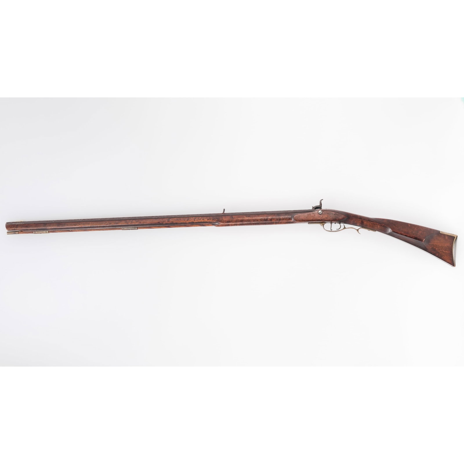 Ted Hatfield Full-Stock .50 Caliber Kentucky Style Long Rifle: Ted Hatfield Full-Stock .50 Caliber Kentucky Style Long Rifle 20th c., USA Hatfield .50 caliber percussion muzzleloading full-stock Birdseye maple rifle with brass hardware, a full buck horn rear sigh
