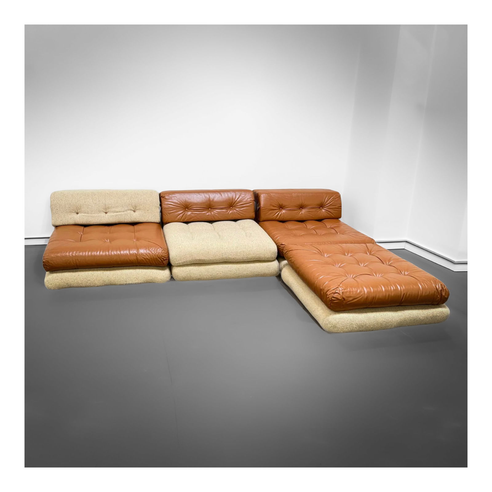 1st Edition Mah Jong Sofa by Hans Hopfer for Roche Bobois: 1st Edition Mah Jong Sofa by Hans Hopfer for Roche Bobois1970s, FranceRare 1st edition Roche Bobois Mah Jong sofa, designed by Hans Hopfer circa 1971. This exquisite piece is beautifully upholstered i