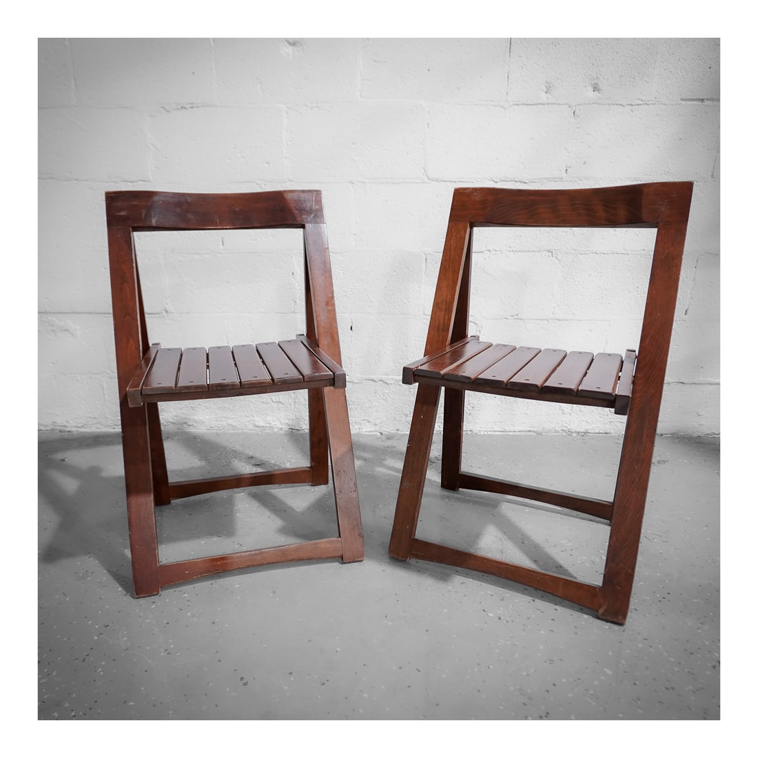 Pair of Aldo Jacober (Italian, b. 1939) "Trieste" Chairs for Alberto Bazzani (1 of 8)