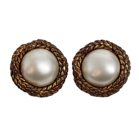 Pair Retro Chanel Pearl and Gold Tone Laurels Earrings